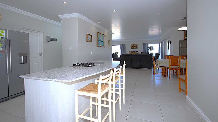 4 Bedroom Property for Sale in Monte Christo Western Cape